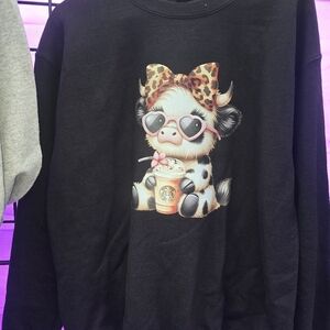 Gildan Black Sweatshirt with Cute Cow Design